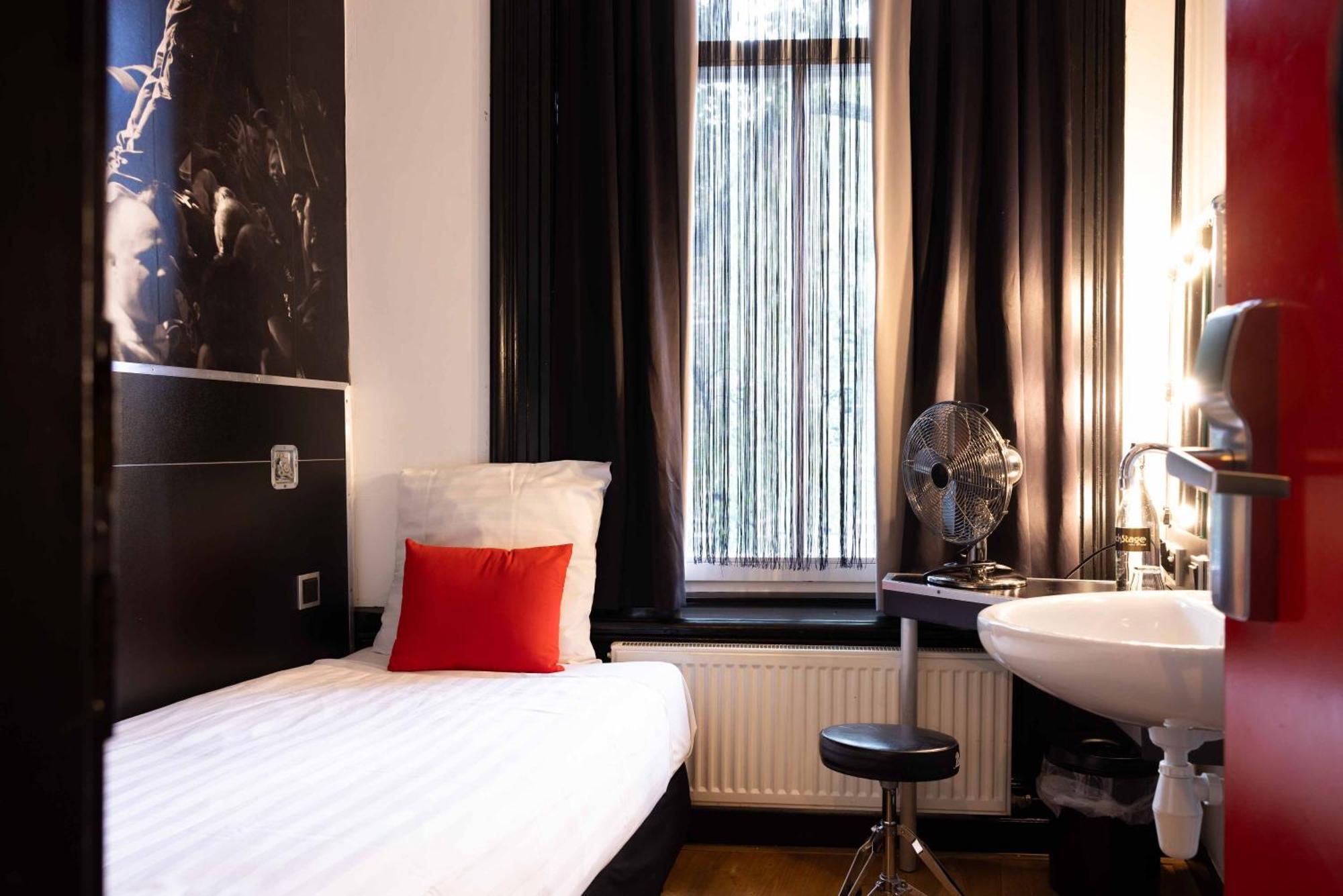 Backstage Hotel Amszterdam Kültér fotó